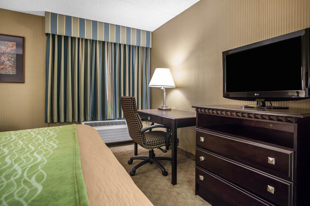 Comfort Inn Edison - New Brunswick Exterior foto