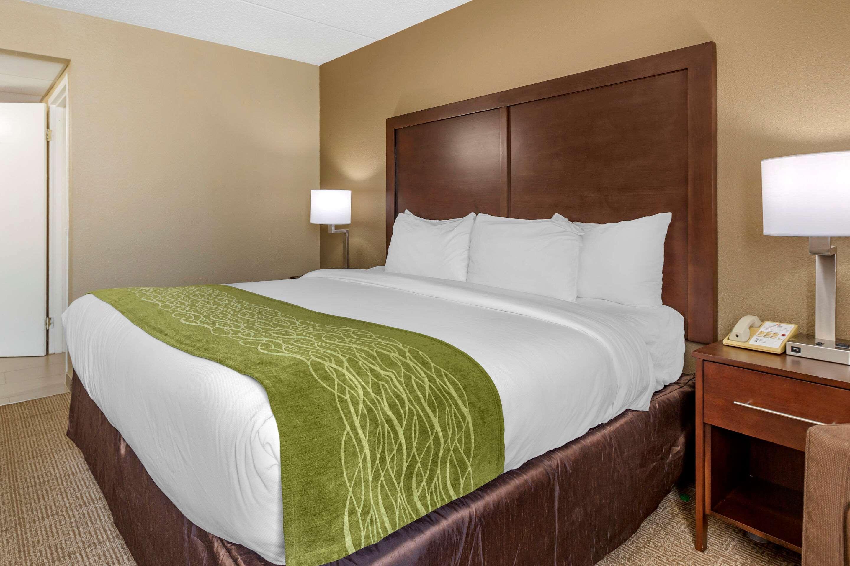 Comfort Inn Edison - New Brunswick Exterior foto
