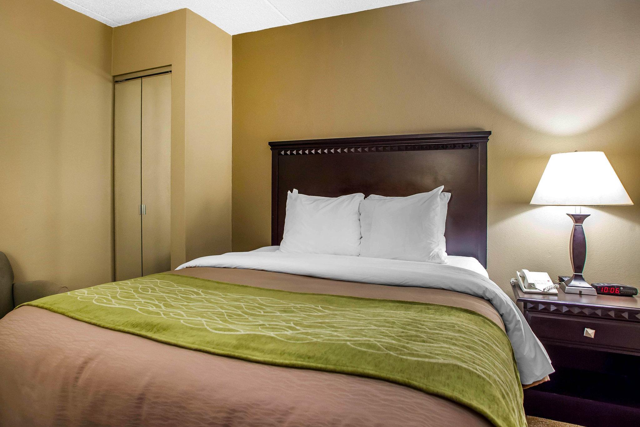Comfort Inn Edison - New Brunswick Exterior foto