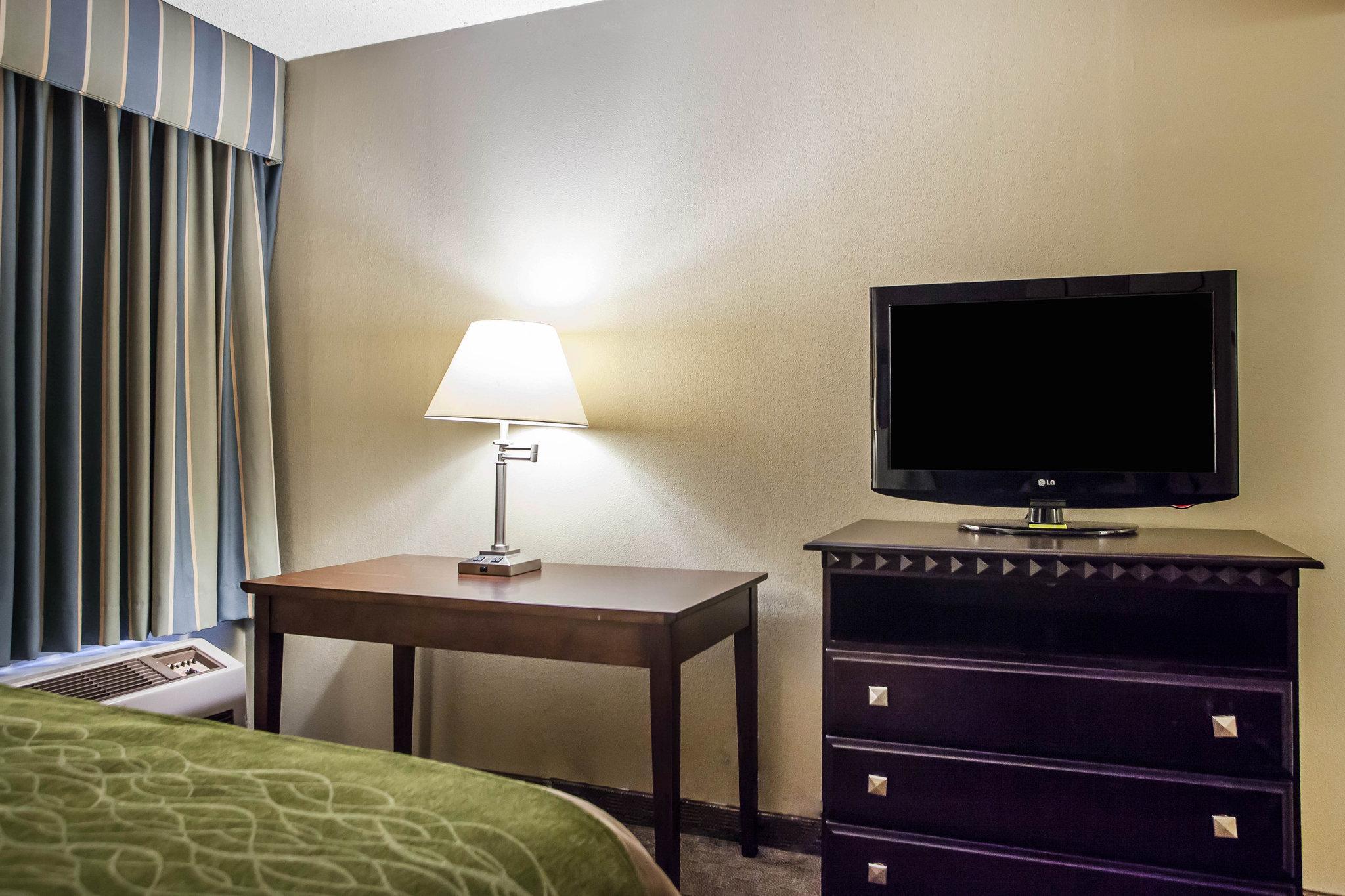Comfort Inn Edison - New Brunswick Exterior foto